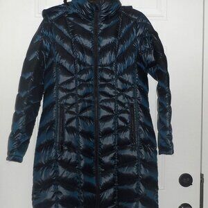 Andrew Marc-  650 fil premium down dark navy color hooded puffer coat- sz M